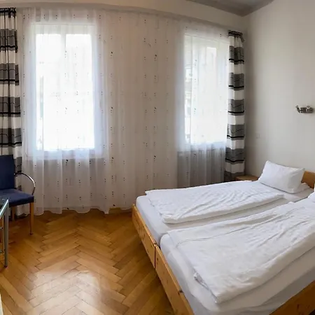 Zur Sonne Мини-отель *