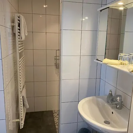 Мини-отель Zur Sonne Родт-под-Ритбургом